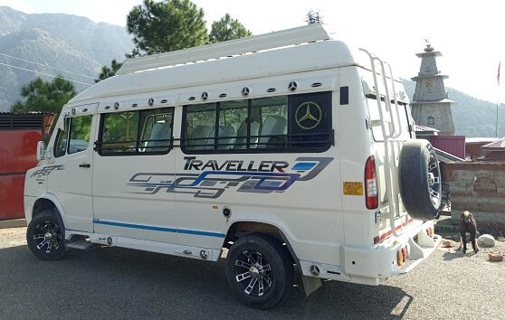 Tempo traveller
